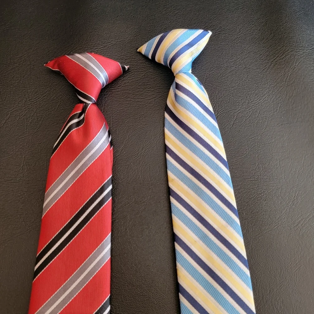 Clip on neck ties